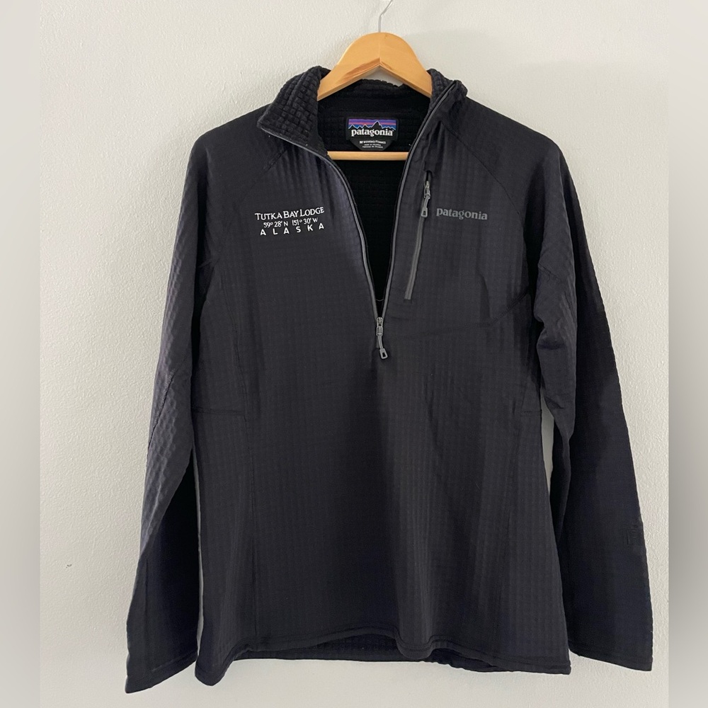 Patagonia Black 1/4 Zip Pullover Sweater